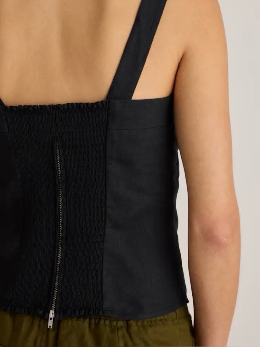 Quince European Linen Fitted Tank in Navy - Picture 8 of 9